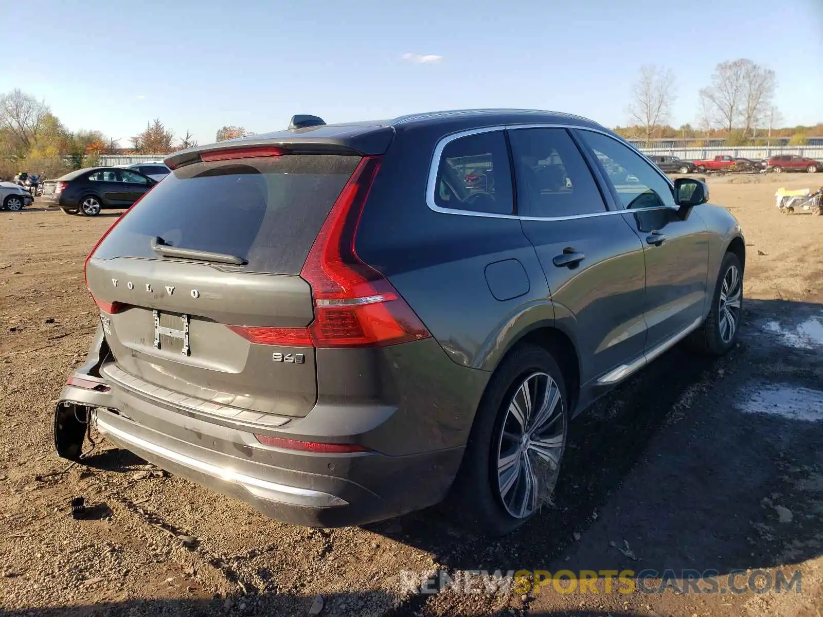 4 Photograph of a damaged car YV4062RL5N1906117 VOLVO XC60 B6 IN 2022