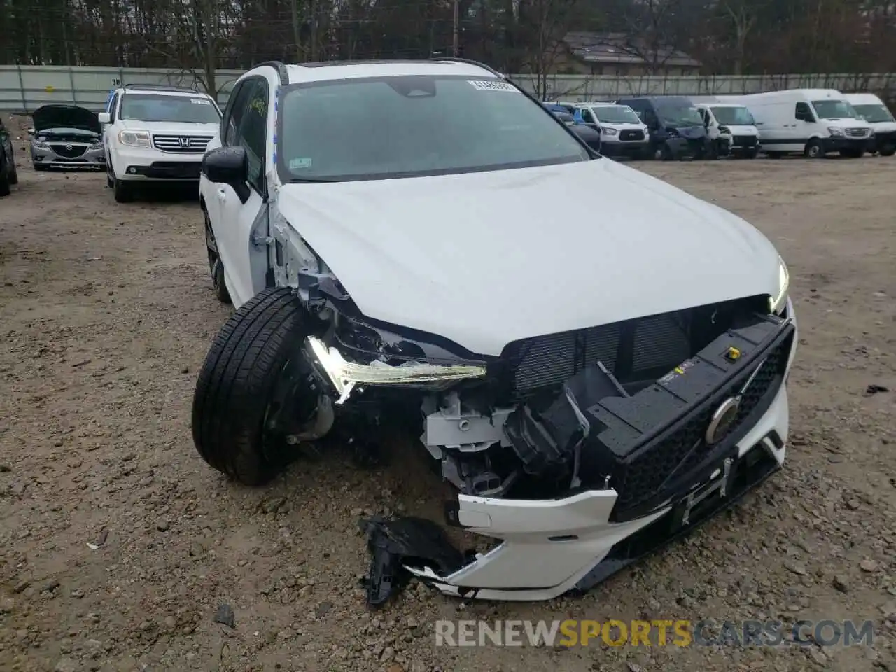 1 Photograph of a damaged car YV4062RM1N1899370 VOLVO XC60 B6 R- 2022