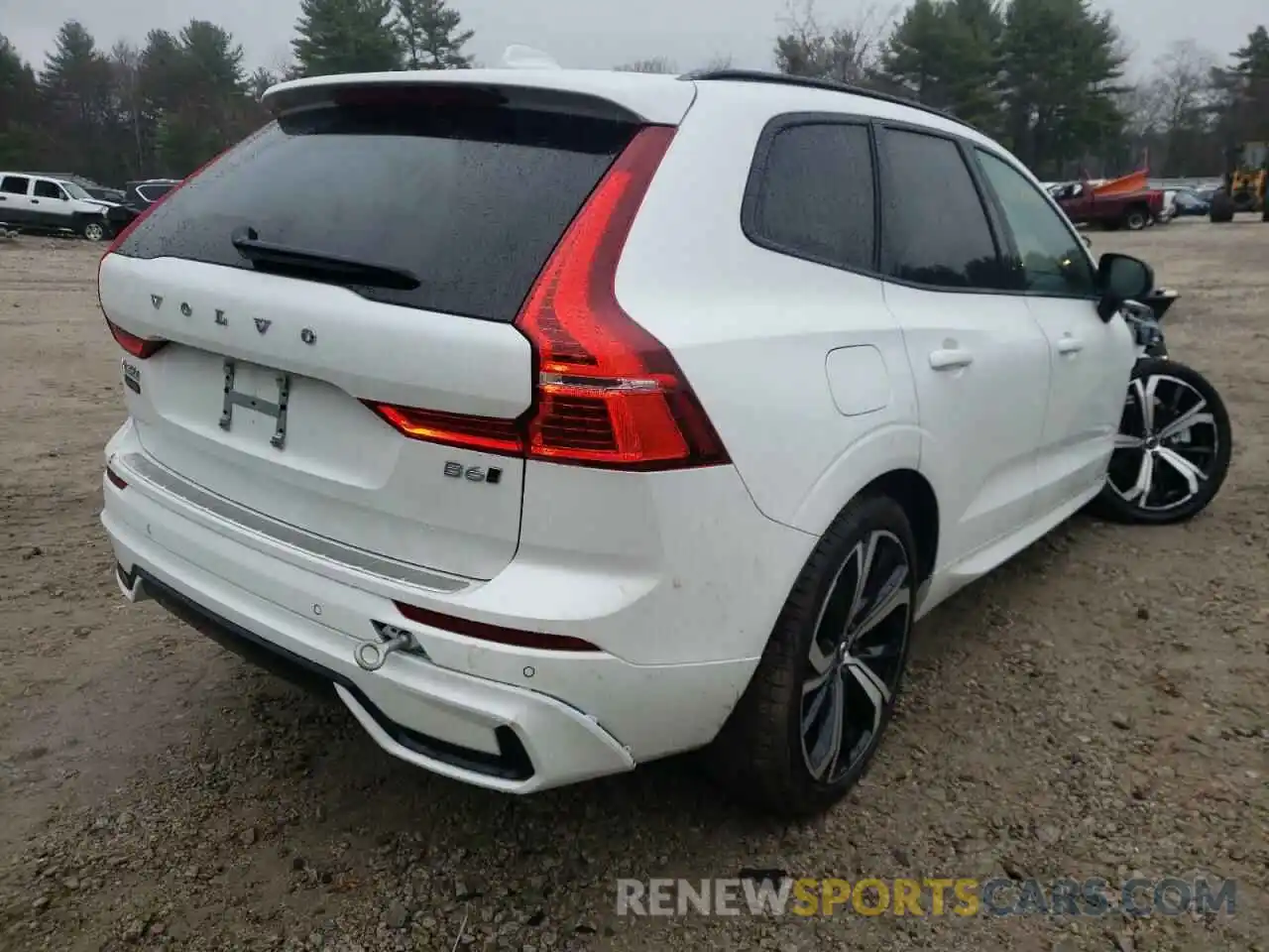 4 Photograph of a damaged car YV4062RM1N1899370 VOLVO XC60 B6 R- 2022