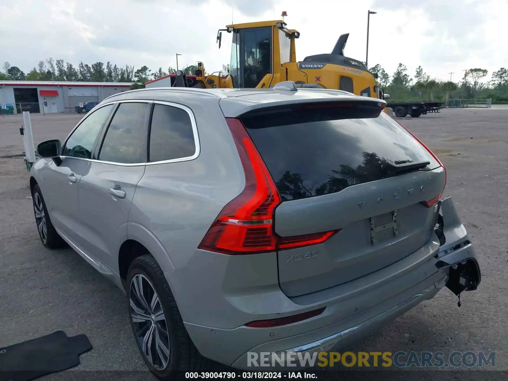 3 Photograph of a damaged car YV4BR0DL0N1962431 VOLVO XC60 RECHARGE PLUG-IN HYBRID 2022