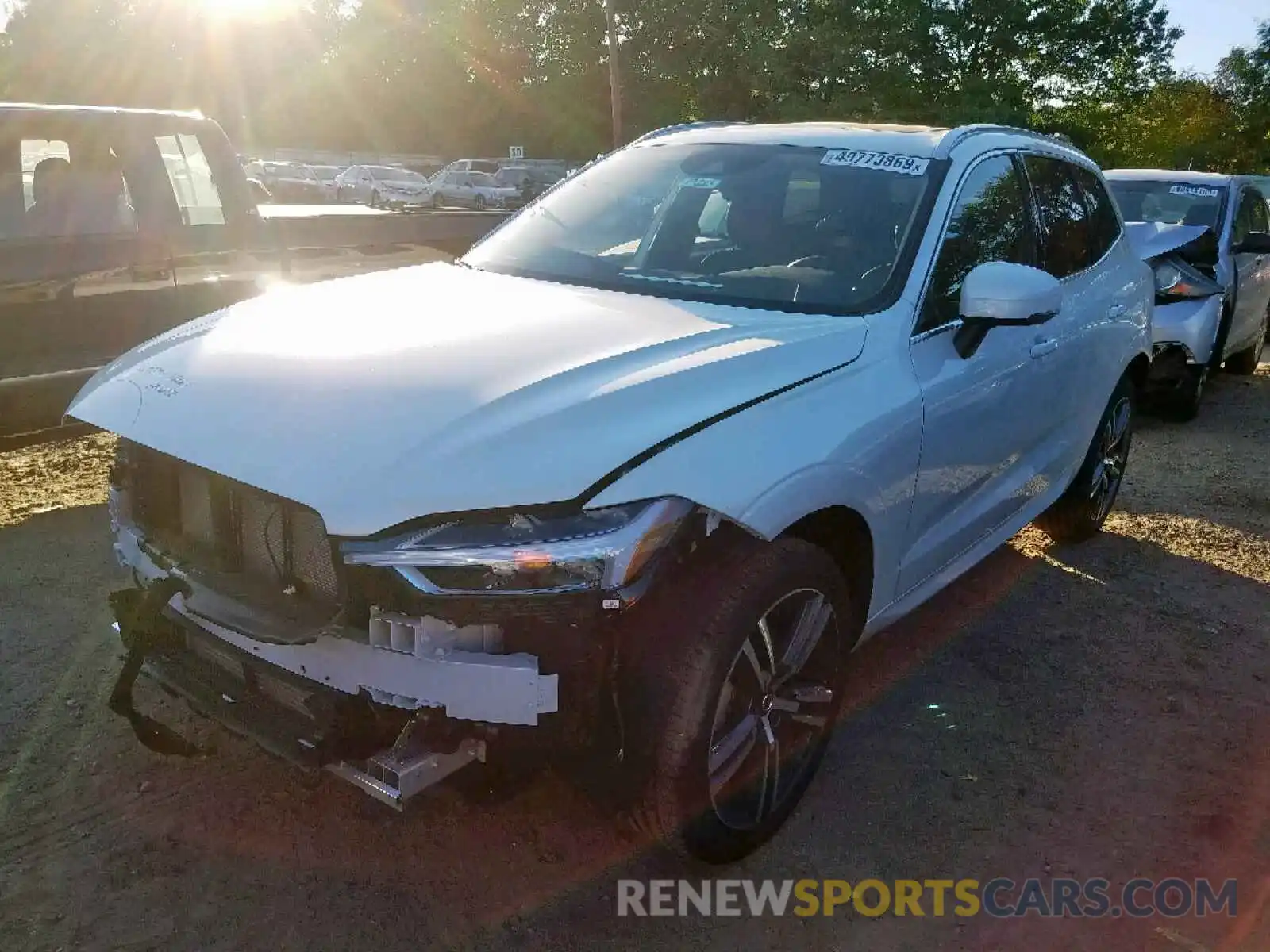 2 Photograph of a damaged car LYV102RK0KB239011 VOLVO XC60 T5 2019