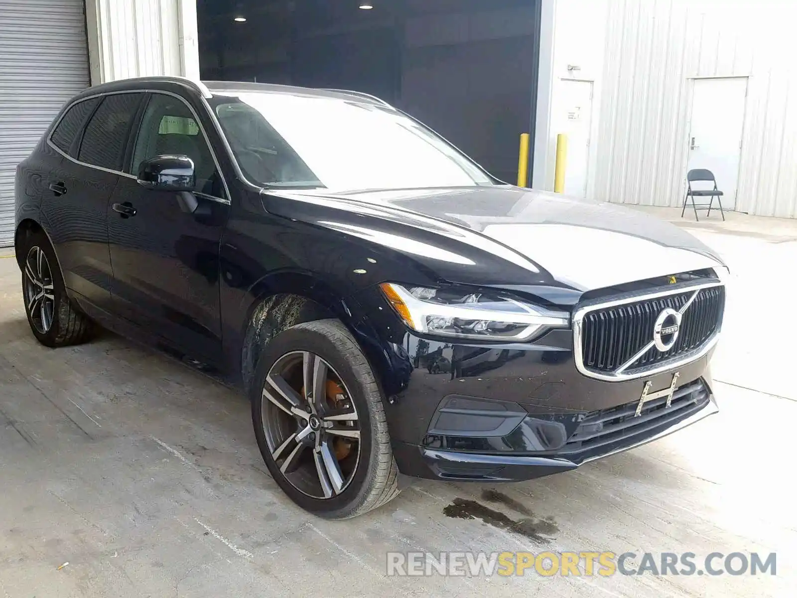 1 Photograph of a damaged car LYV102RK4KB184546 VOLVO XC60 T5 2019