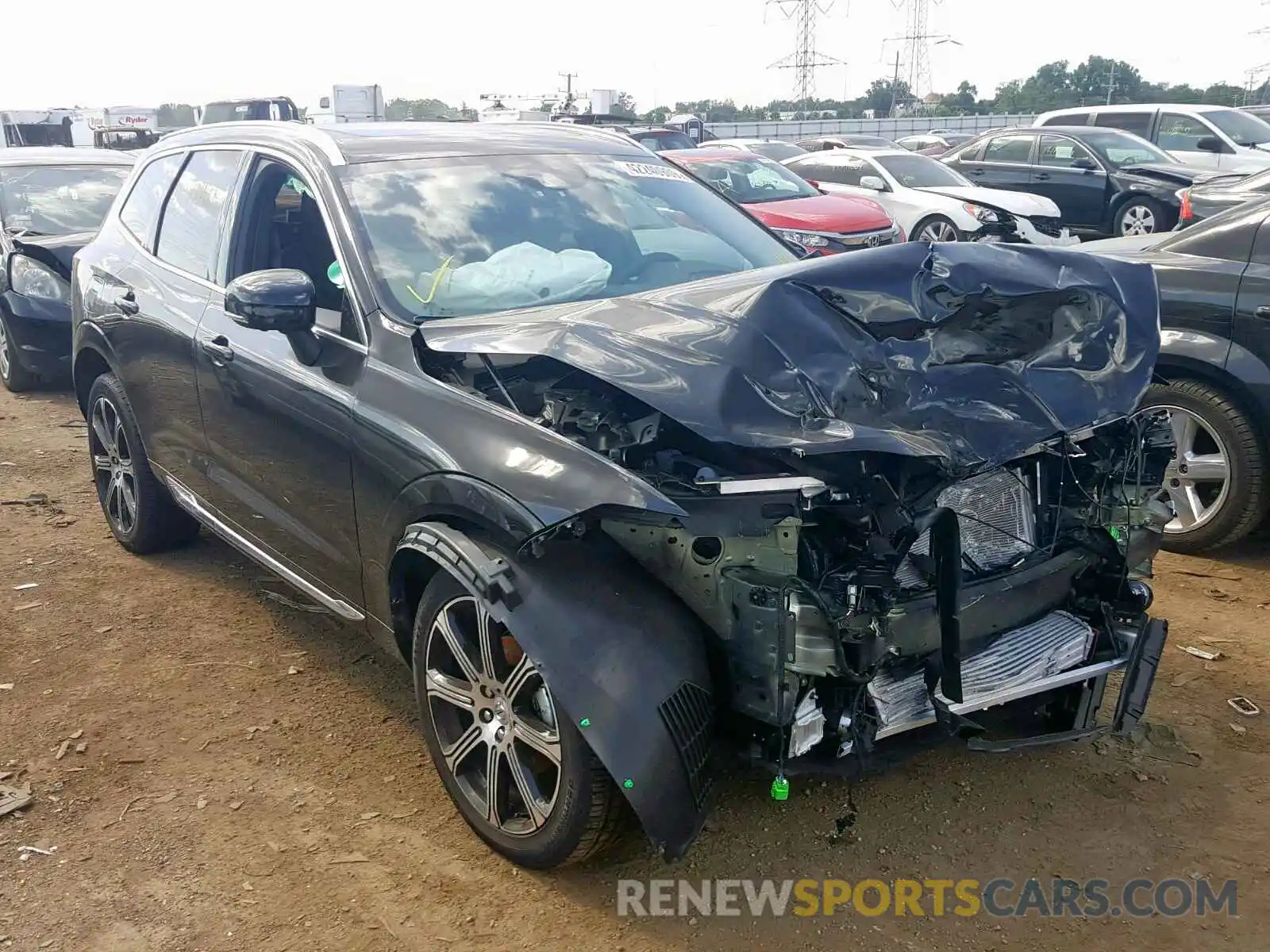 1 Photograph of a damaged car LYV102RL5KB242091 VOLVO XC60 T5 2019