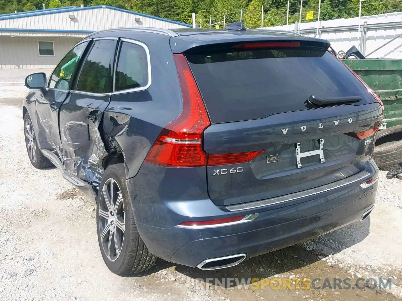 3 Photograph of a damaged car YV4102RL7L1415020 VOLVO XC60 T5 2020