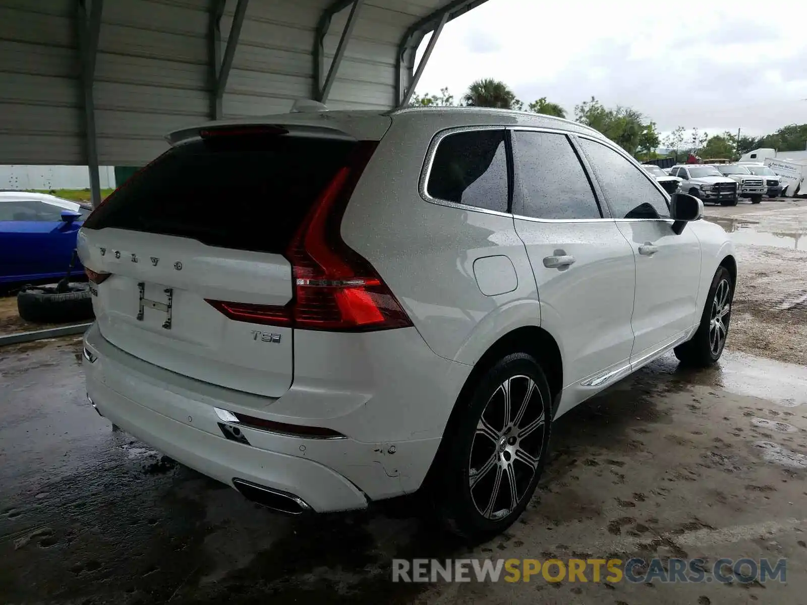 4 Photograph of a damaged car LYV102DL4KB242770 VOLVO XC60 T5 IN 2019