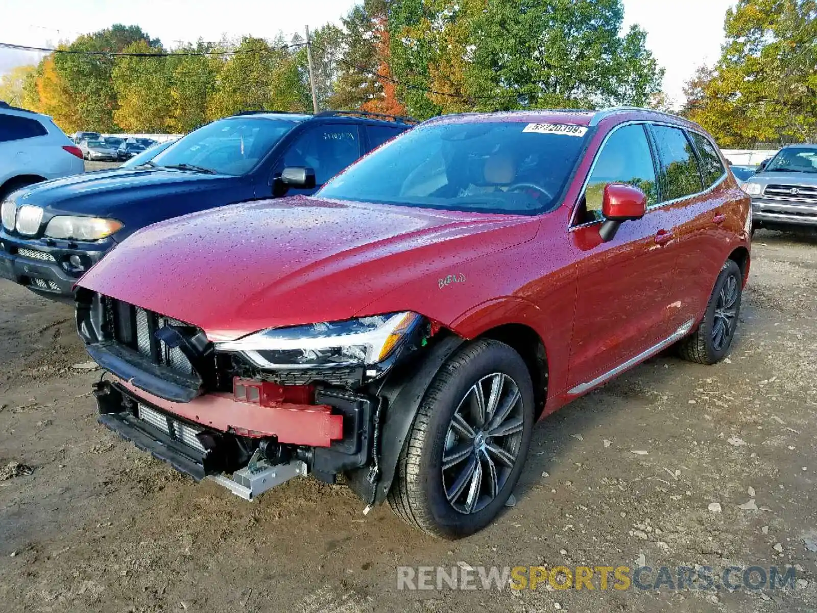 2 Photograph of a damaged car LYV102RL0KB176257 VOLVO XC60 T5 IN 2019