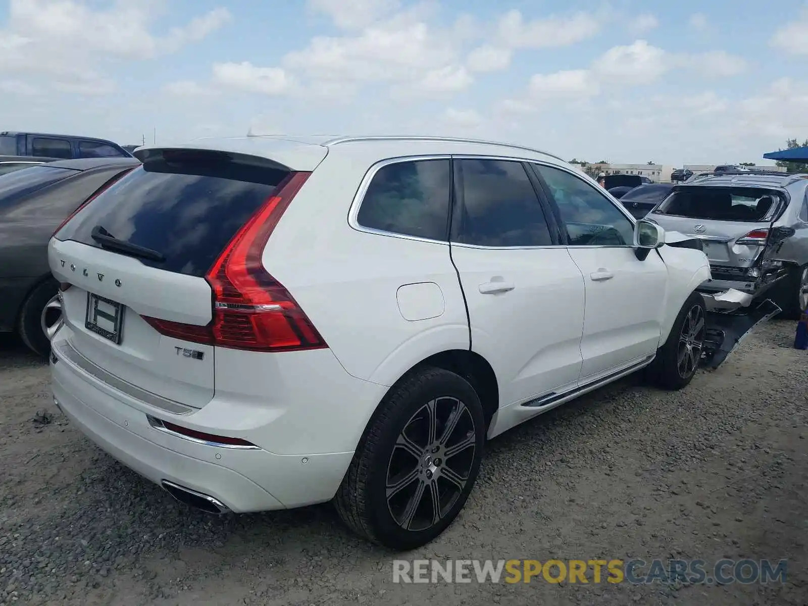 4 Фотография поврежденного автомобиля LYV102RL1KB283088 VOLVO XC60 T5 IN 2019