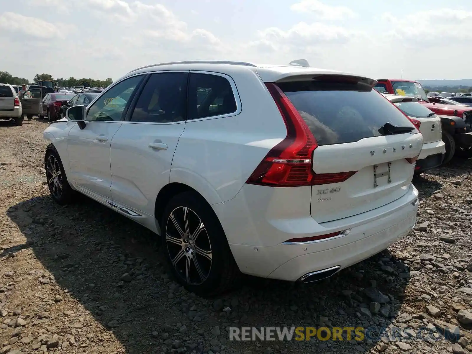 3 Photograph of a damaged car LYV102RL2KB187275 VOLVO XC60 T5 IN 2019