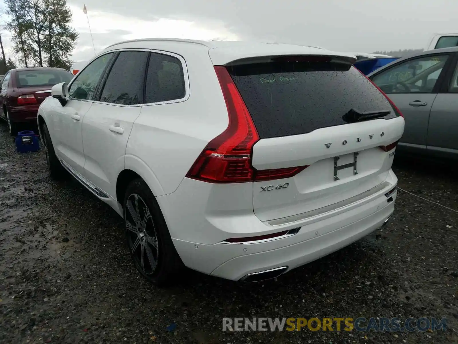 3 Photograph of a damaged car LYV102RL6KB246151 VOLVO XC60 T5 IN 2019