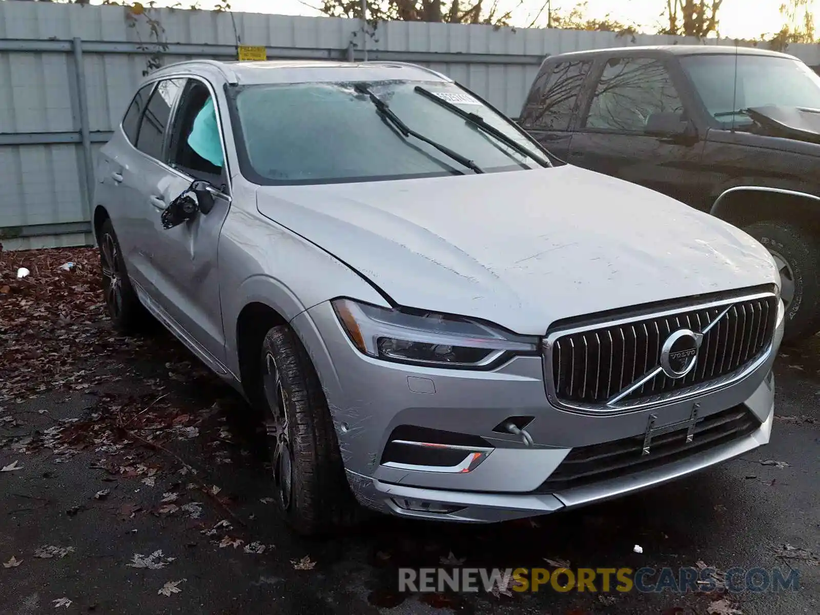 1 Photograph of a damaged car LYV102RL7KB297495 VOLVO XC60 T5 IN 2019