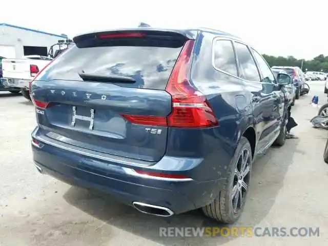 4 Photograph of a damaged car YV4102DL1L1507764 VOLVO XC60 T5 IN 2020