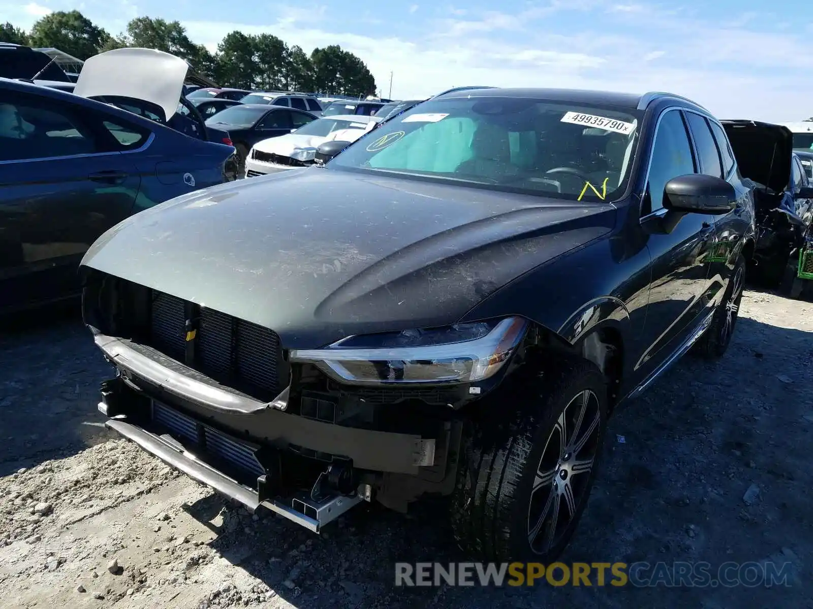 2 Photograph of a damaged car YV4102DL8L1463214 VOLVO XC60 T5 IN 2020