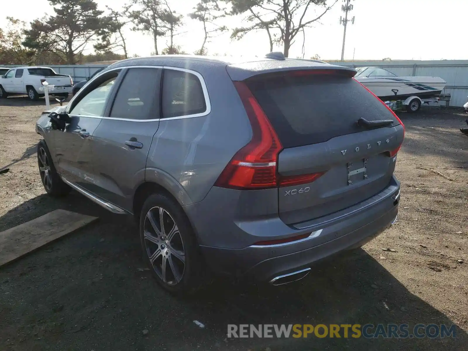 3 Photograph of a damaged car YV4102RL5L1429353 VOLVO XC60 T5 IN 2020