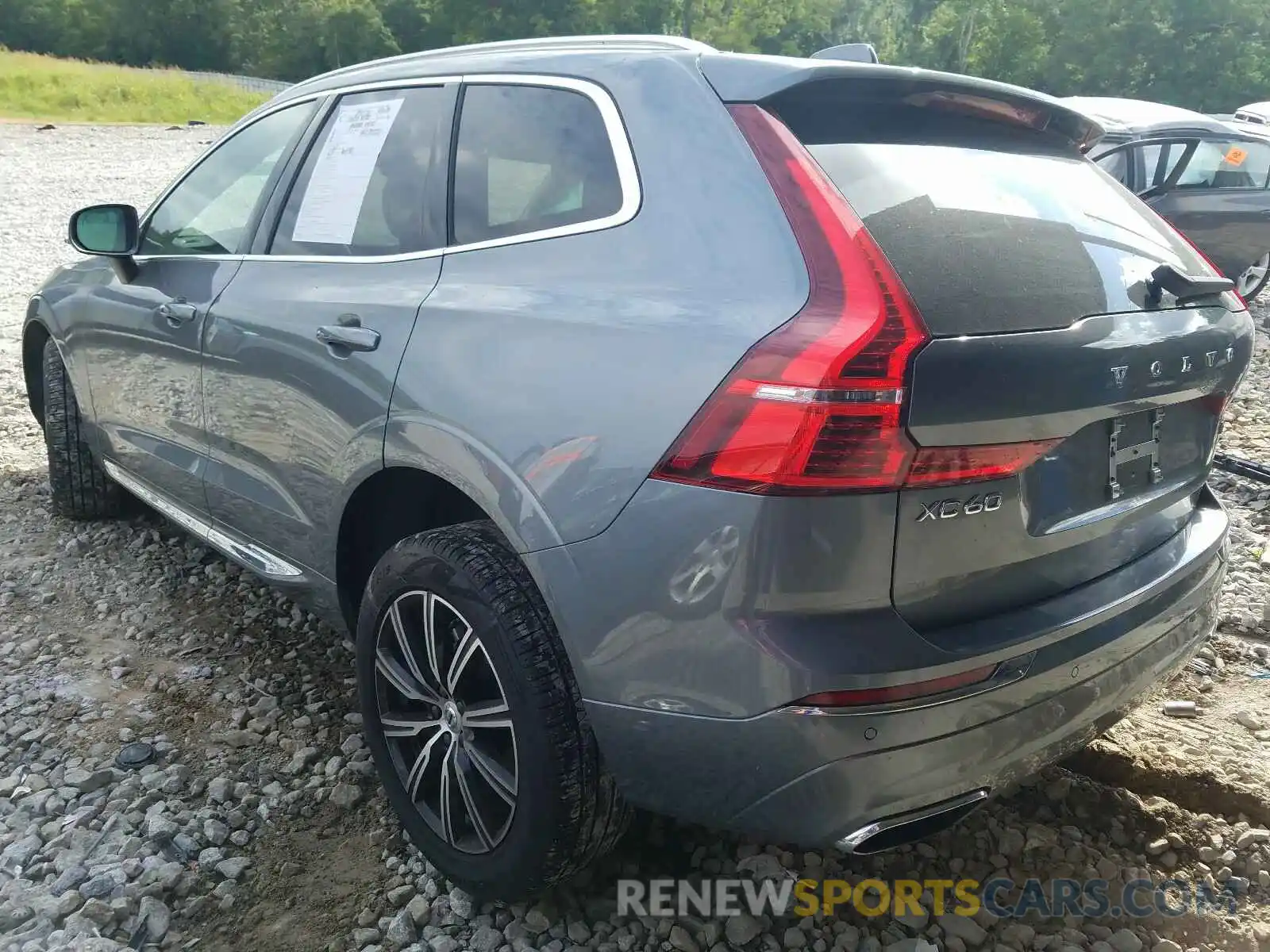3 Photograph of a damaged car YV4102RLXL1428862 VOLVO XC60 T5 IN 2020