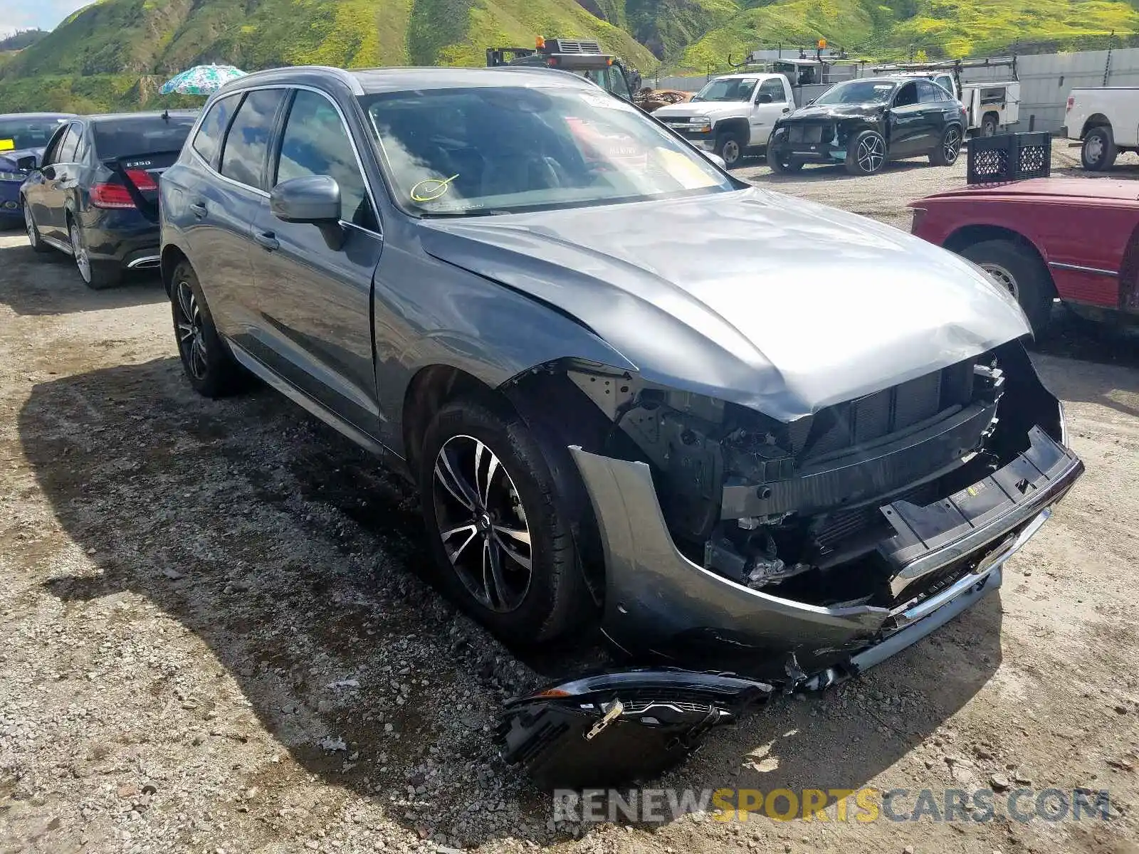 1 Photograph of a damaged car LYV102DK1KB238165 VOLVO XC60 T5 MO 2019