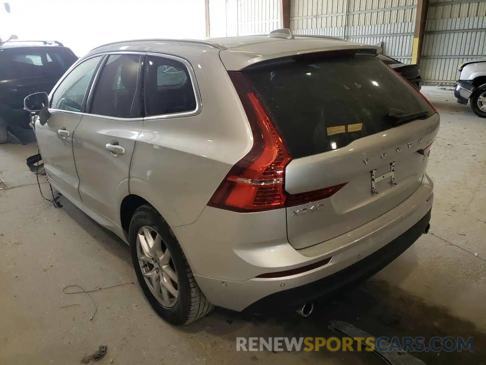 3 Photograph of a damaged car LYV102DK4KB288915 VOLVO XC60 T5 MO 2019