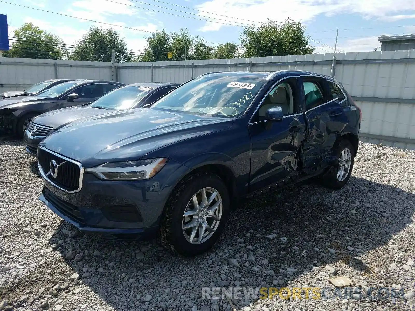 2 Photograph of a damaged car YV4102DKXL1516115 VOLVO XC60 T5 MO 2020