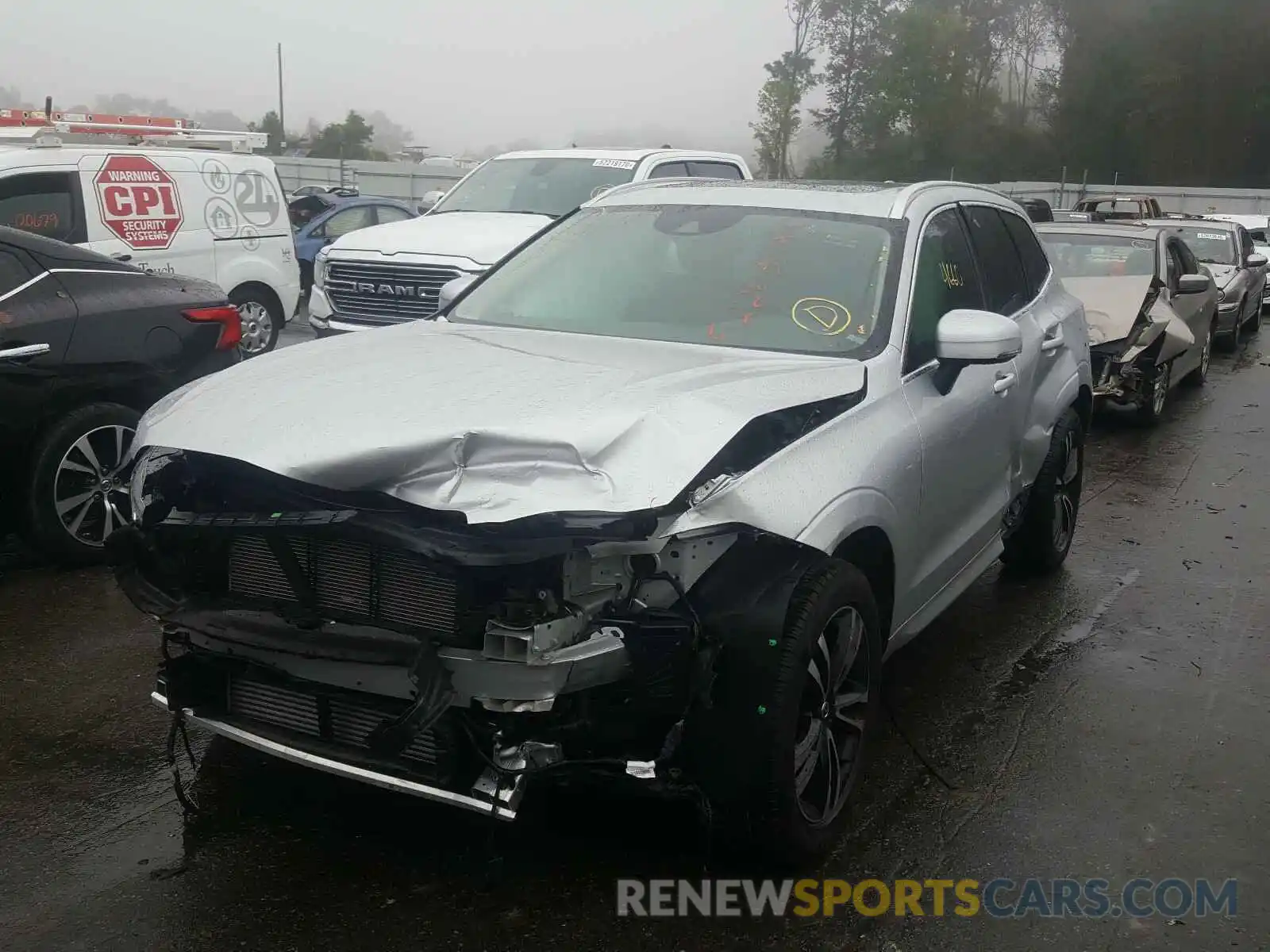 2 Photograph of a damaged car YV4102RK8L1520365 VOLVO XC60 T5 MO 2020