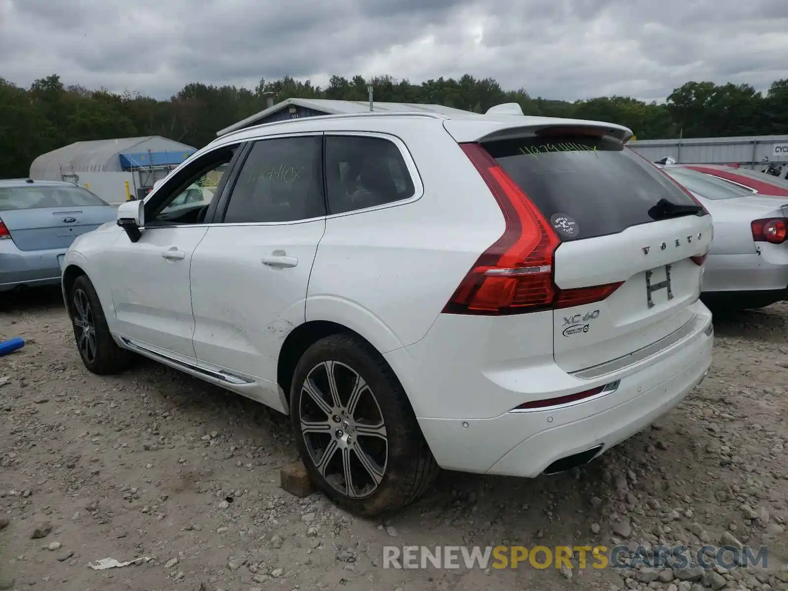 3 Photograph of a damaged car LYVA22RLXKB227757 VOLVO XC60 T6 IN 2019