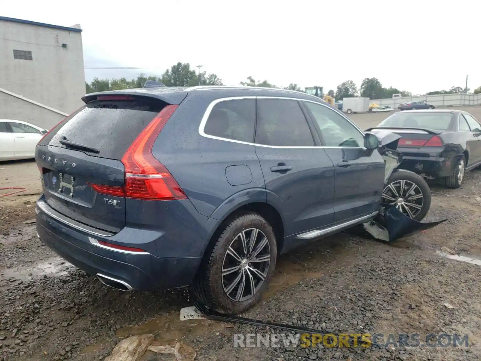 4 Фотография поврежденного автомобиля LYVA22RLXKB335151 VOLVO XC60 T6 IN 2019