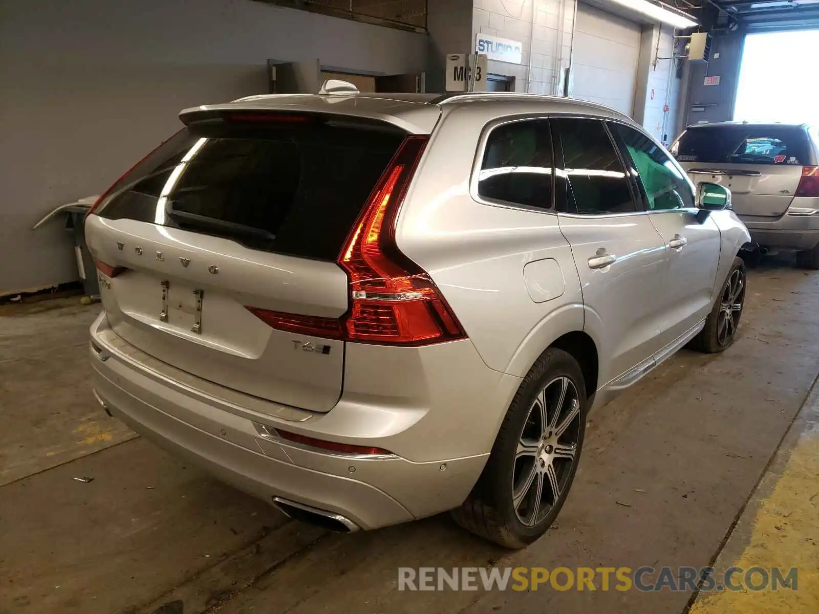 4 Photograph of a damaged car YV4A22RL7K1291629 VOLVO XC60 T6 IN 2019