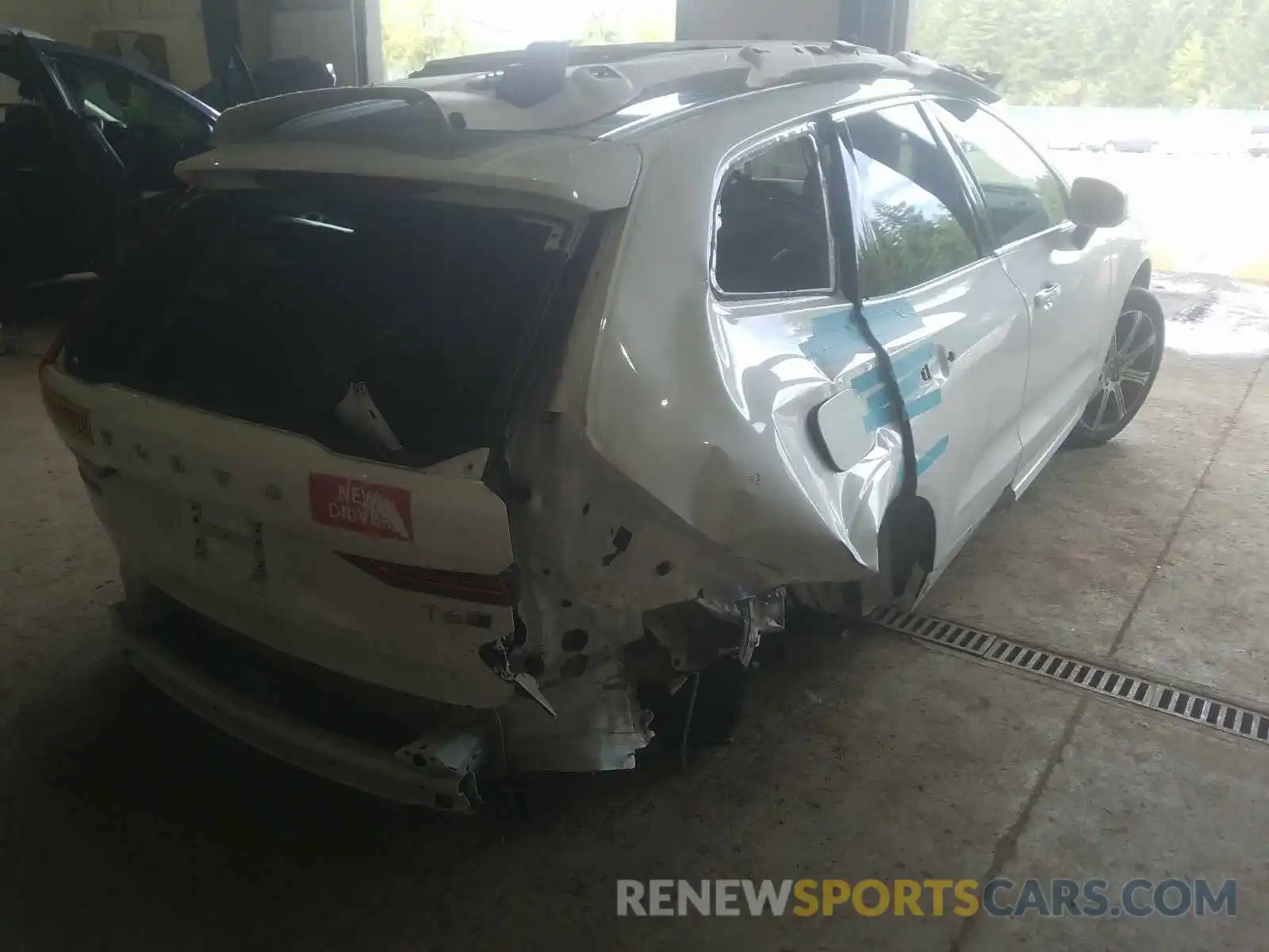 4 Фотография поврежденного автомобиля YV4A22RL7K1351943 VOLVO XC60 T6 IN 2019