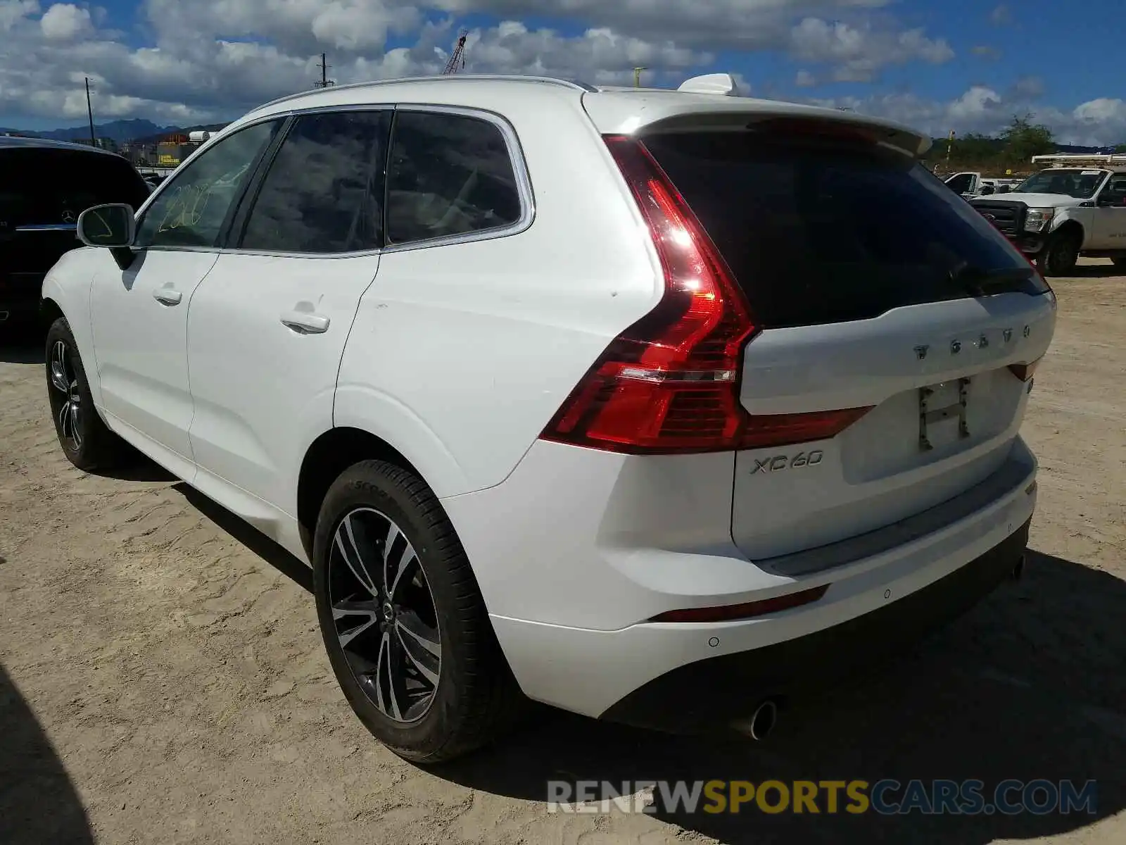 3 Photograph of a damaged car YV4A22RK9L1455178 VOLVO XC60 T6 MO 2020