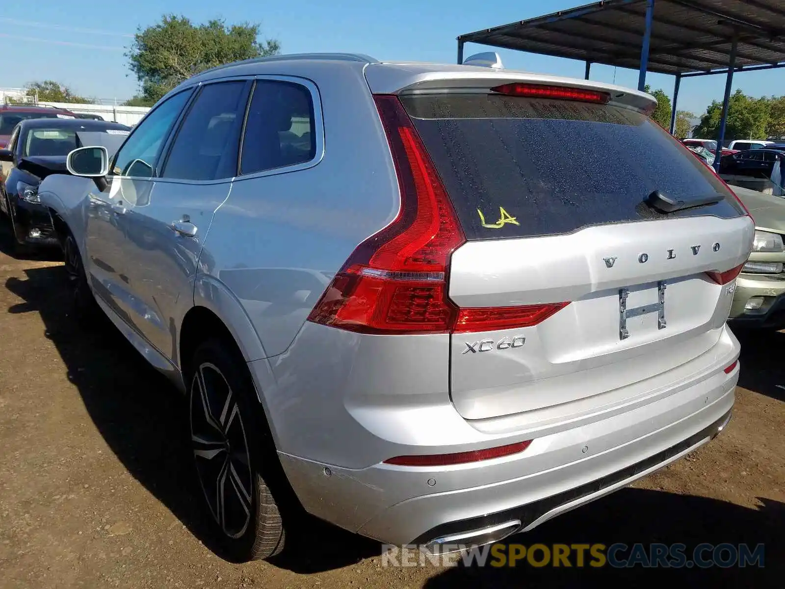 3 Фотография поврежденного автомобиля YV4A22RM4K1343744 VOLVO XC60 T6 R- 2019