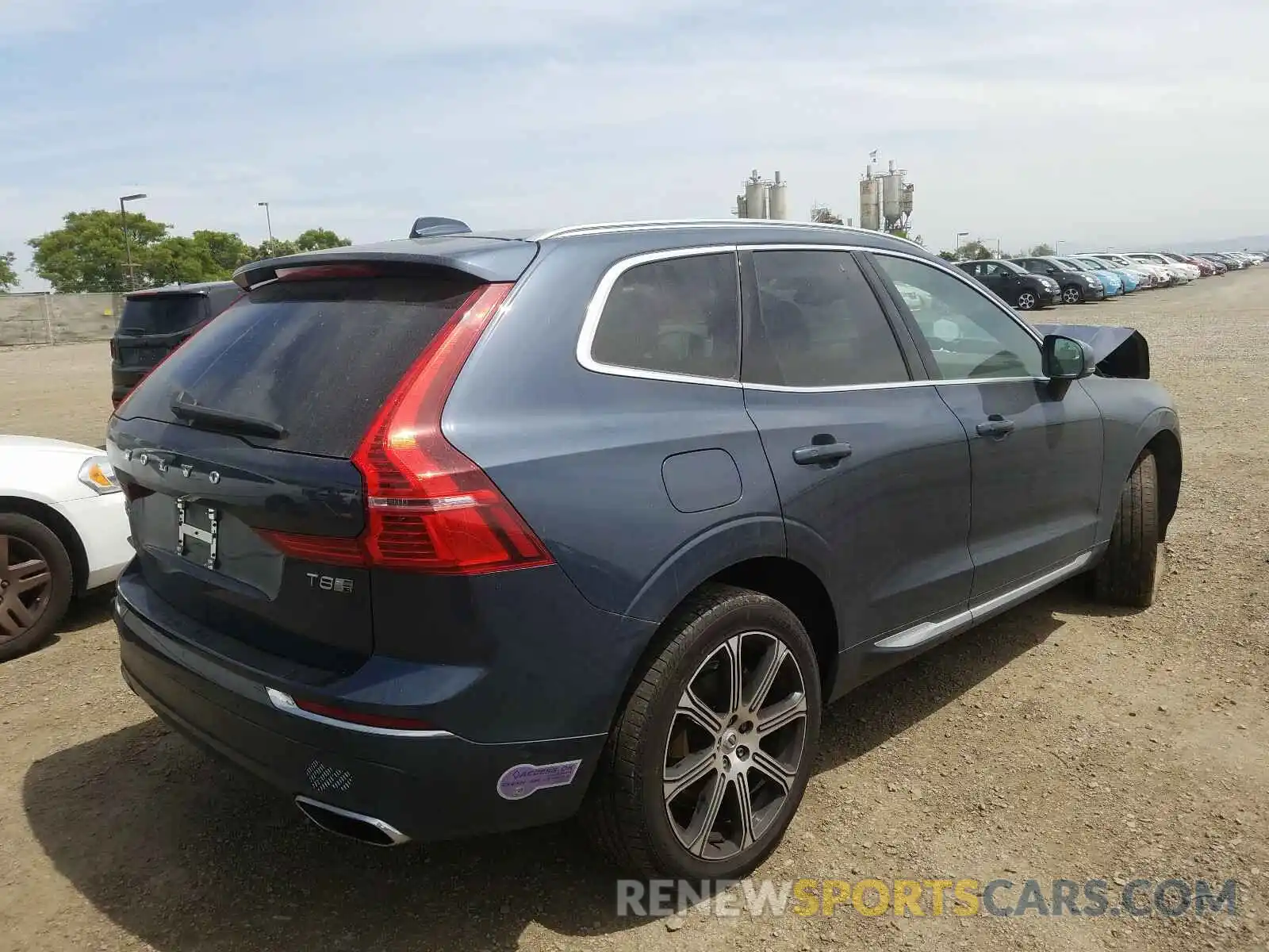 4 Photograph of a damaged car LYVBR0DL0KB264294 VOLVO XC60 T8 IN 2019