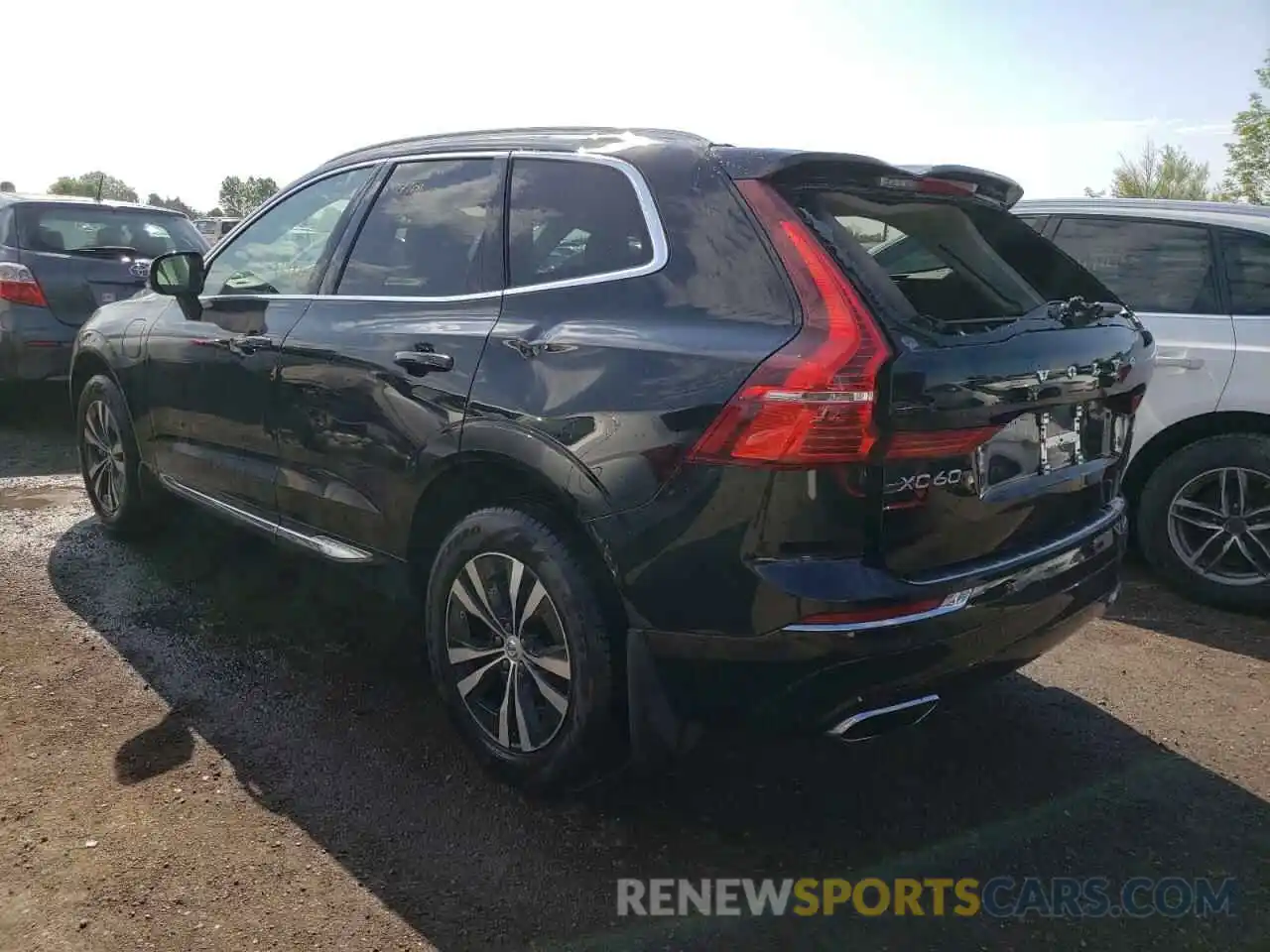 3 Photograph of a damaged car LYVBR0DK1MB833762 VOLVO XC60 T8 RE 2021