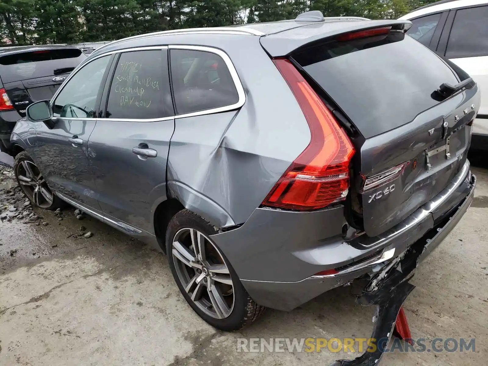 9 Photograph of a damaged car YV4BR0DK8M1765013 VOLVO XC60 T8 RE 2021