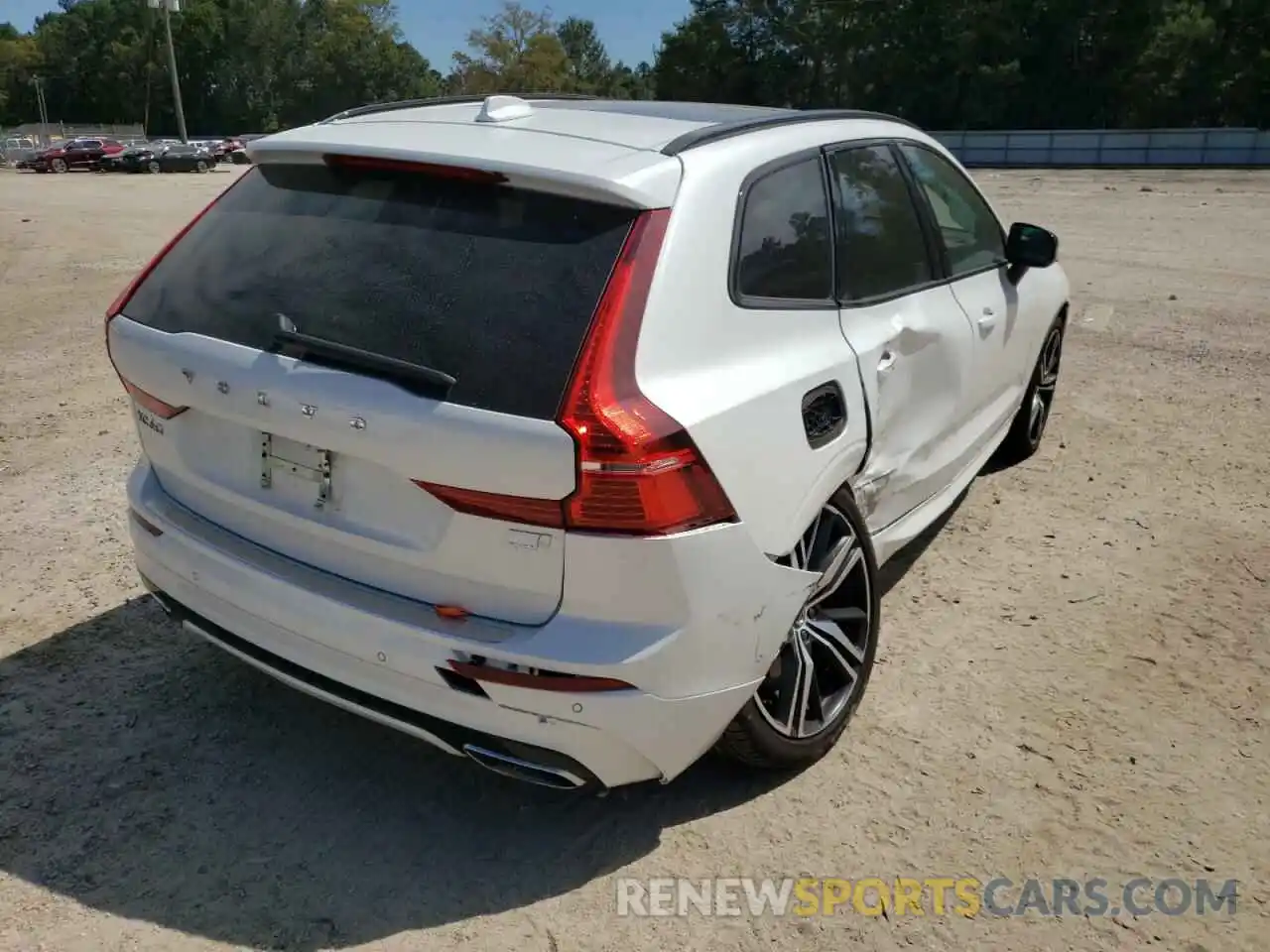 4 Photograph of a damaged car YV4BR0DM6M1841779 VOLVO XC60 T8 RE 2021