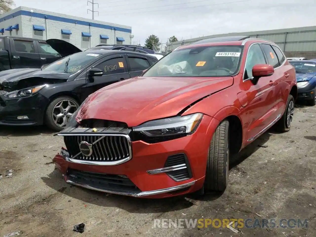 2 Photograph of a damaged car YV4BR0DZ4N1991337 VOLVO XC60 T8 RE 2022