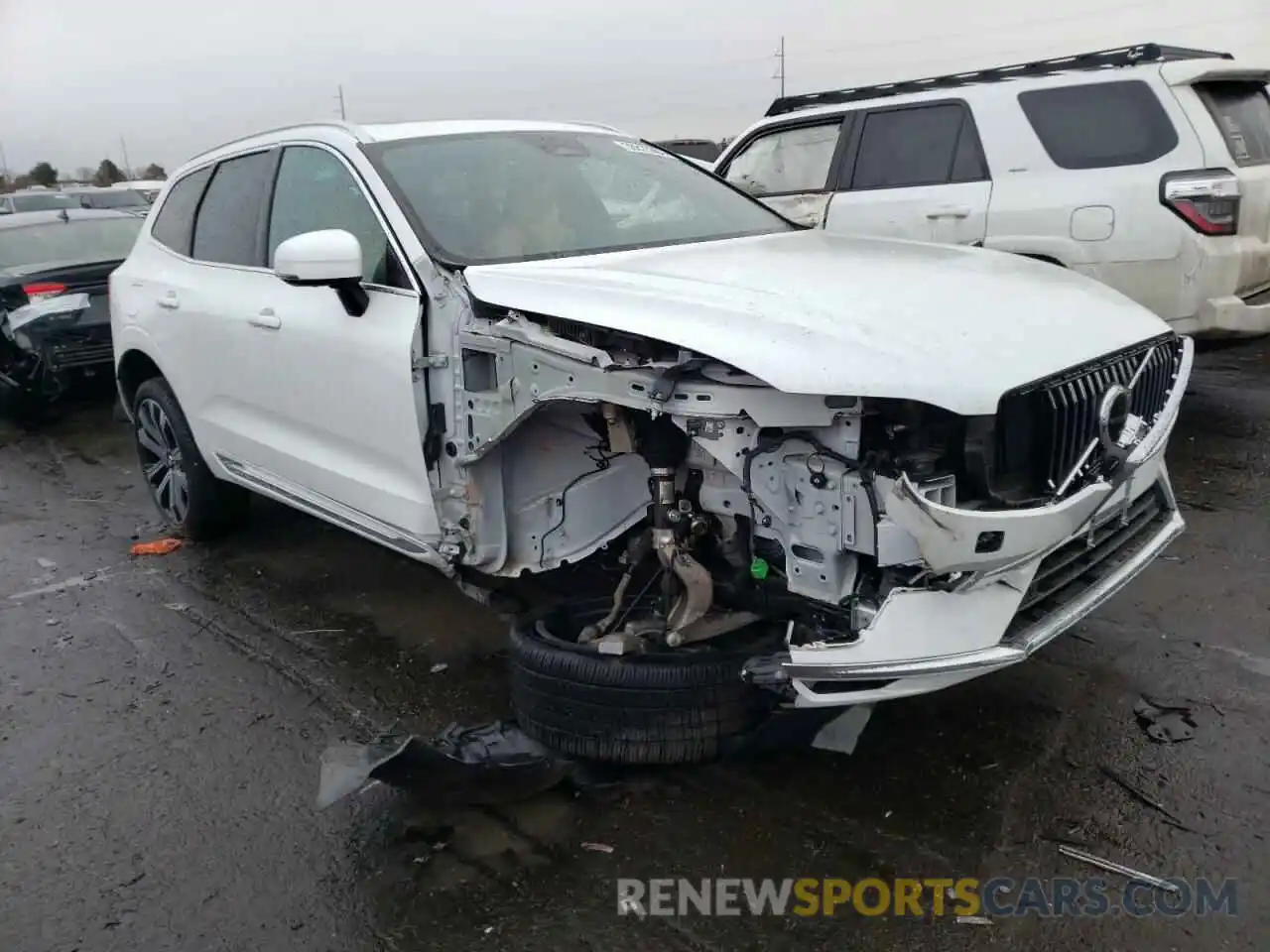 4 Photograph of a damaged car YV4L12RA7P1198921 VOLVO XC60 ULTIM 2023