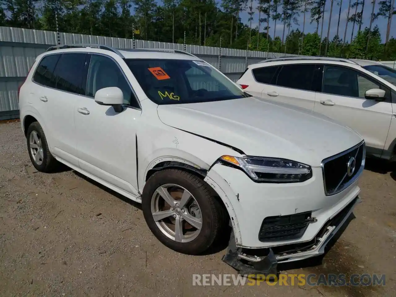 1 Photograph of a damaged car YV4102CK1K1495865 VOLVO XC90 2019