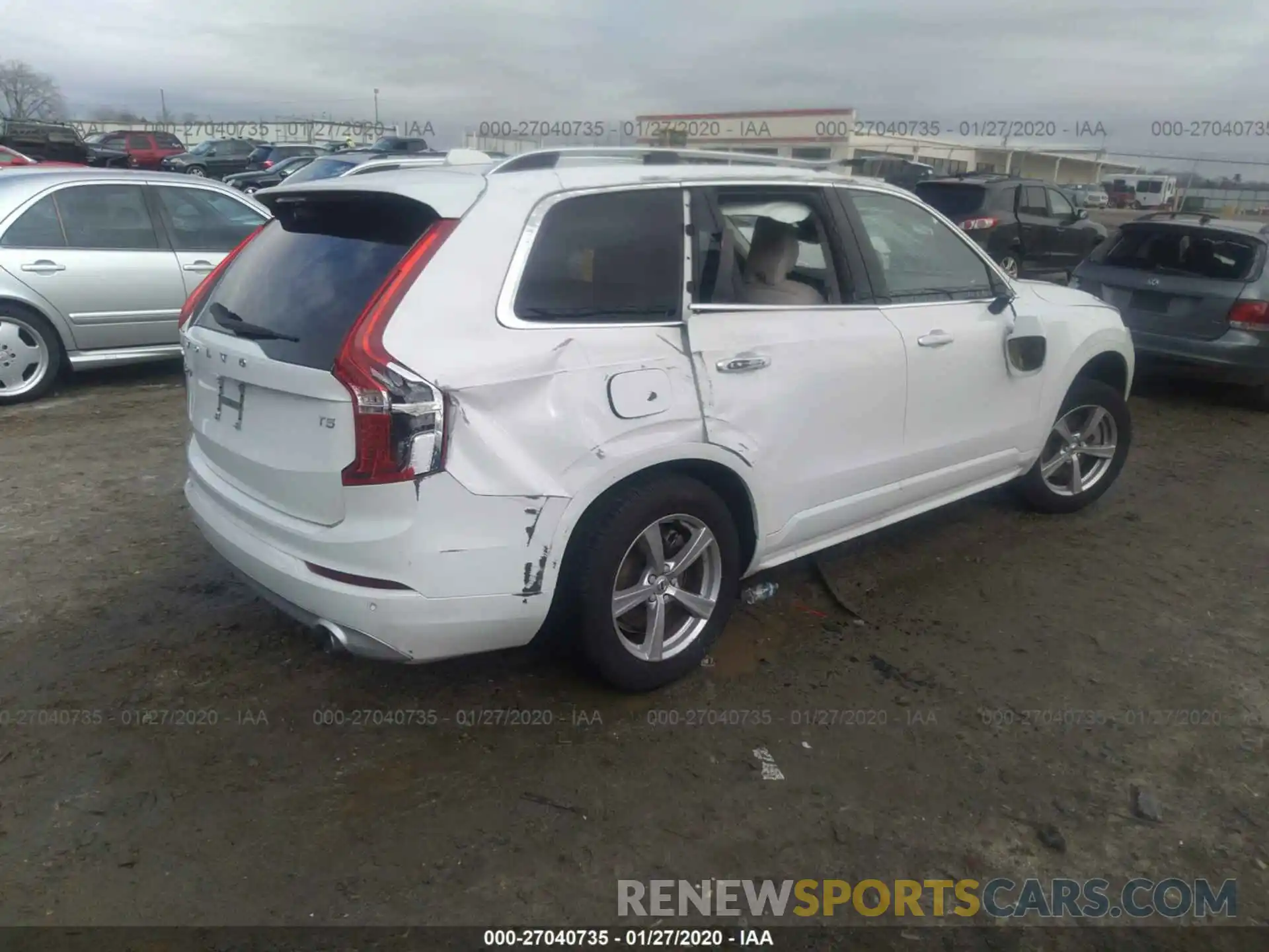 4 Photograph of a damaged car YV4102CK4K1424109 VOLVO XC90 2019