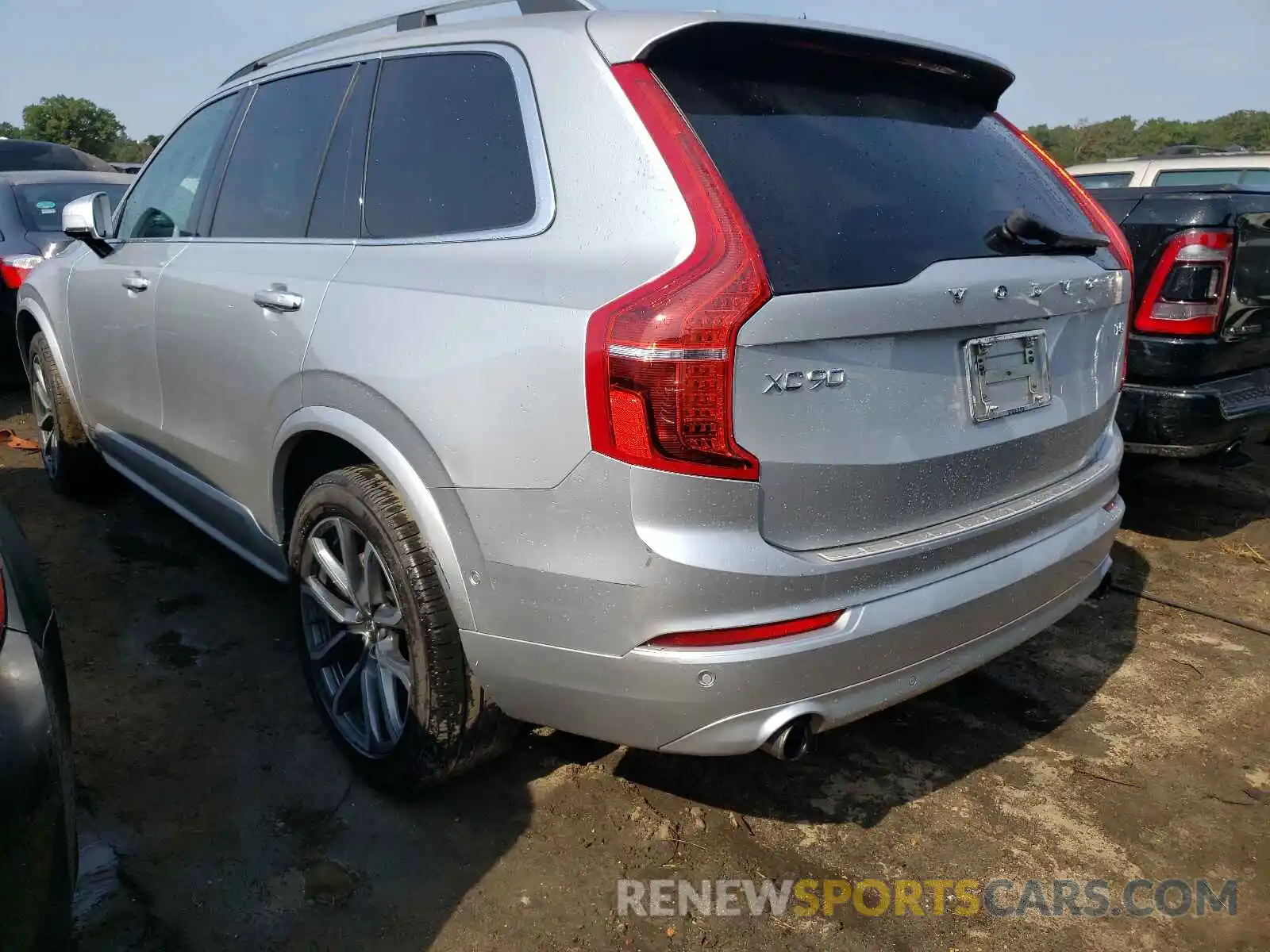 3 Photograph of a damaged car YV4102CK4K1455716 VOLVO XC90 2019