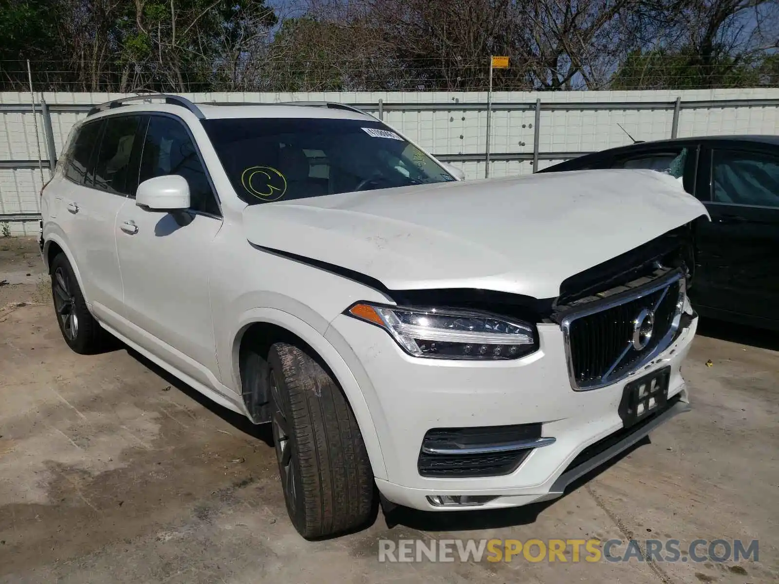 1 Photograph of a damaged car YV4102CK6K1504611 VOLVO XC90 2019