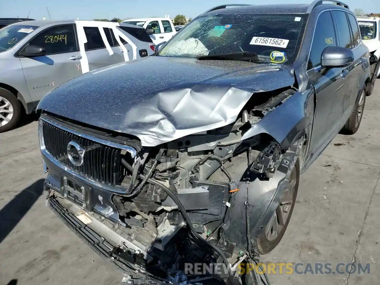 9 Photograph of a damaged car YV4102CK8K1504996 VOLVO XC90 2019