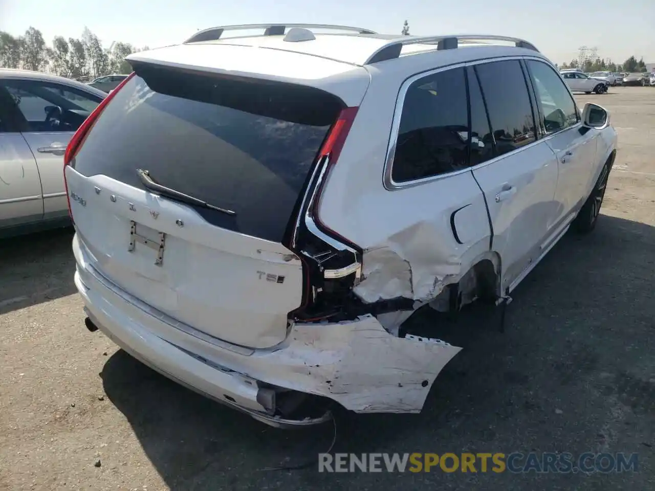 4 Photograph of a damaged car YV4102PK0K1418804 VOLVO XC90 2019