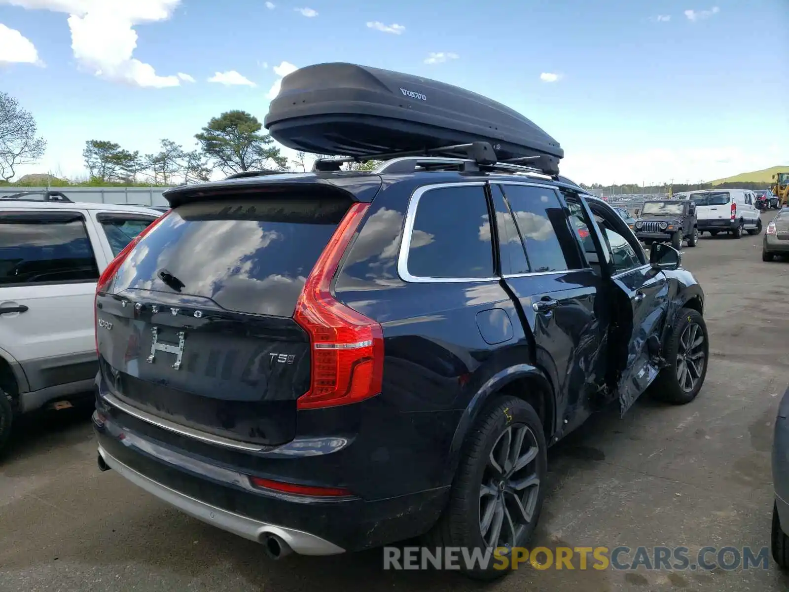 4 Photograph of a damaged car YV4102PK0K1495981 VOLVO XC90 2019