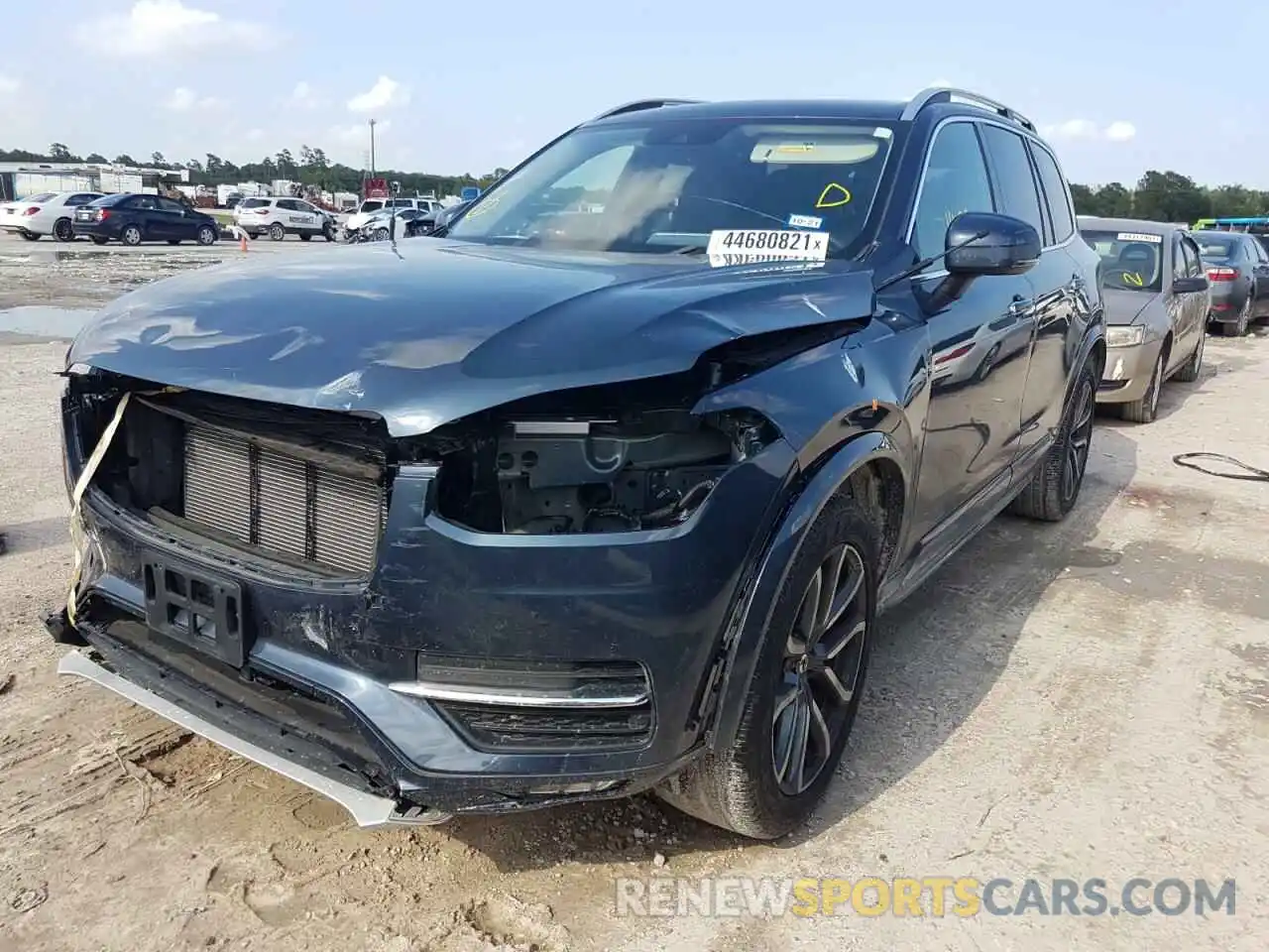 2 Photograph of a damaged car YV4102PK1K1503215 VOLVO XC90 2019