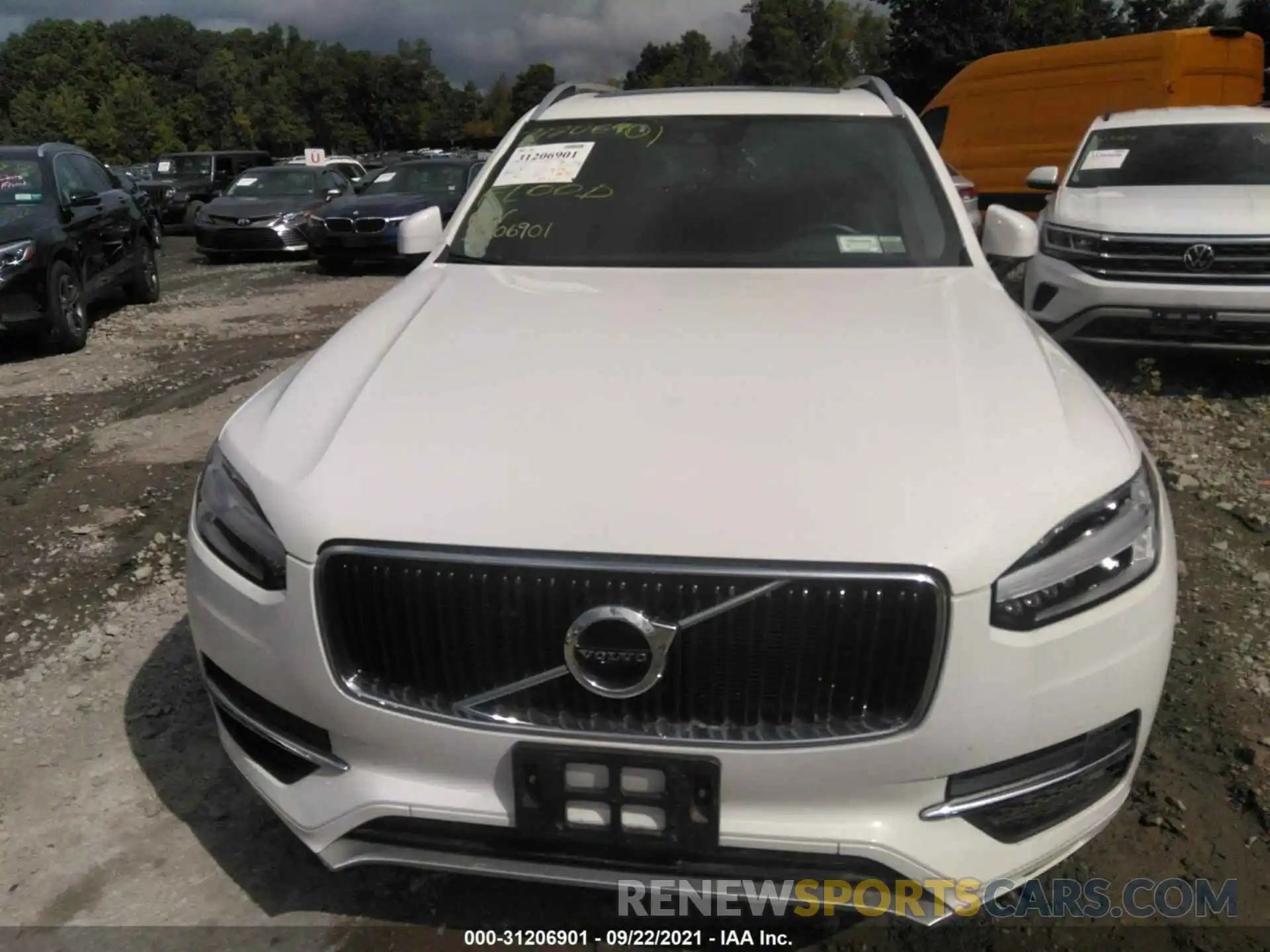 6 Photograph of a damaged car YV4102PK1K1504560 VOLVO XC90 2019