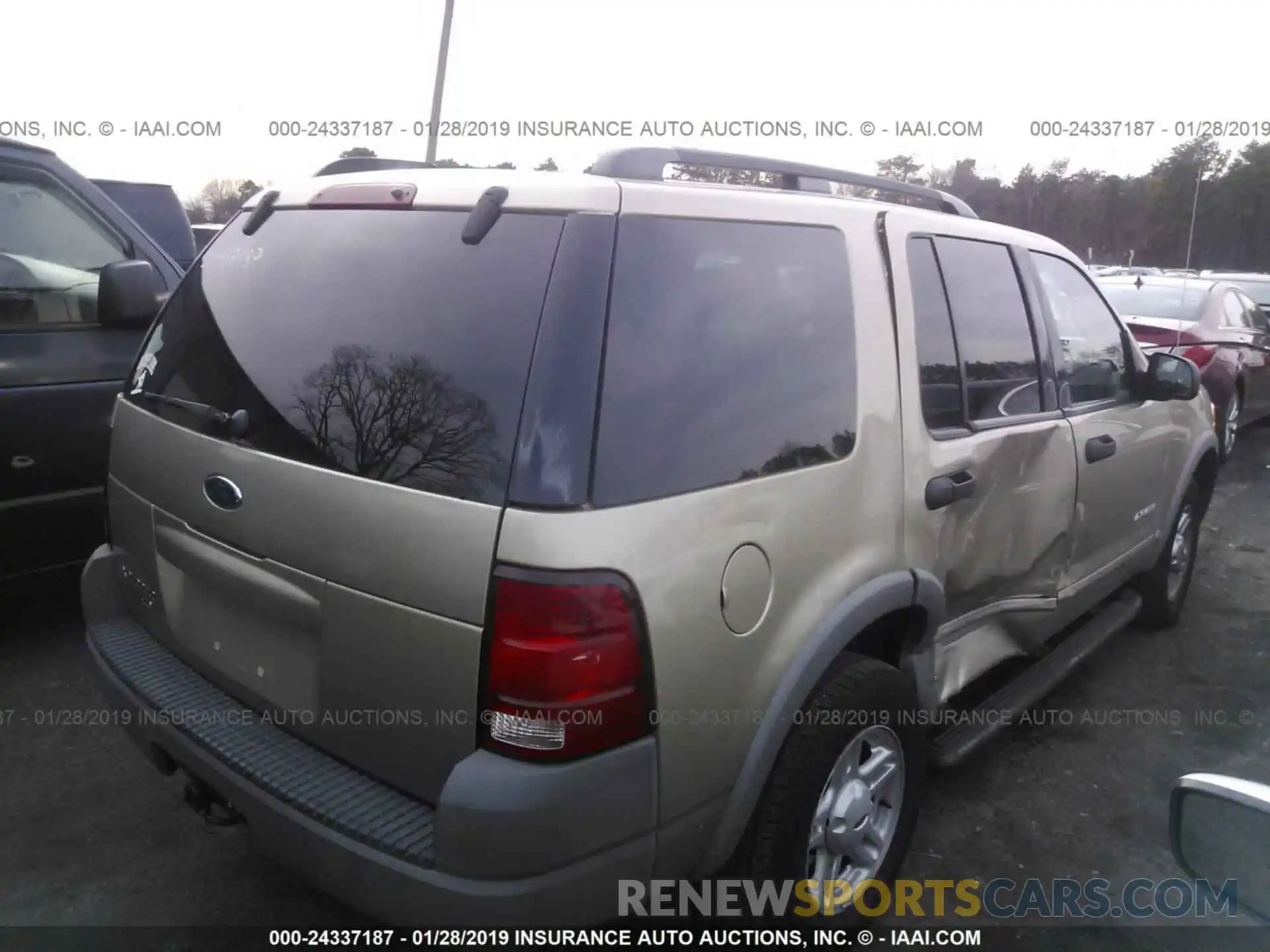 4 Photograph of a damaged car YV4102PK3K1449500 VOLVO XC90 2019