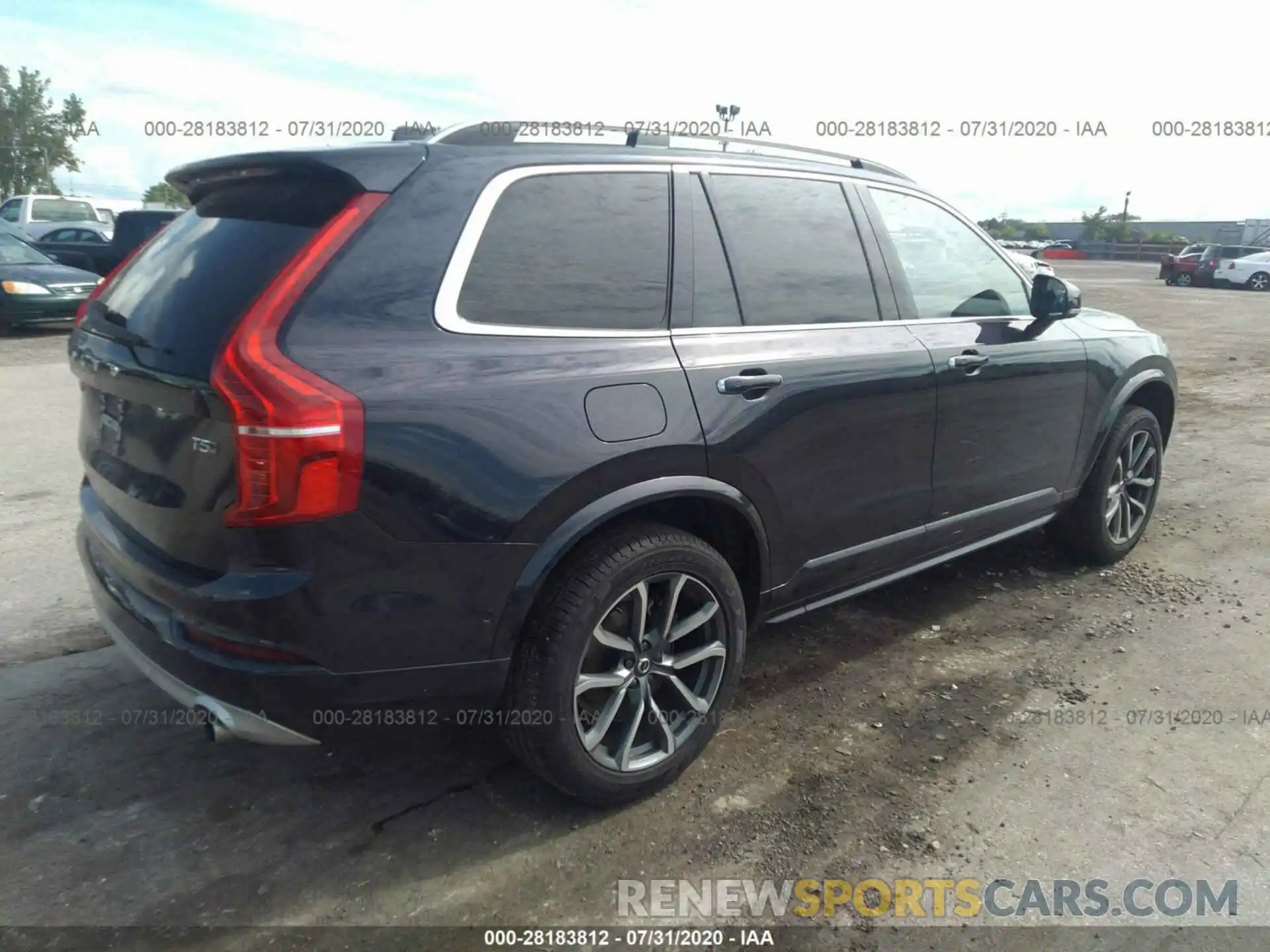 4 Фотография поврежденного автомобиля YV4102PK4K1423617 VOLVO XC90 2019