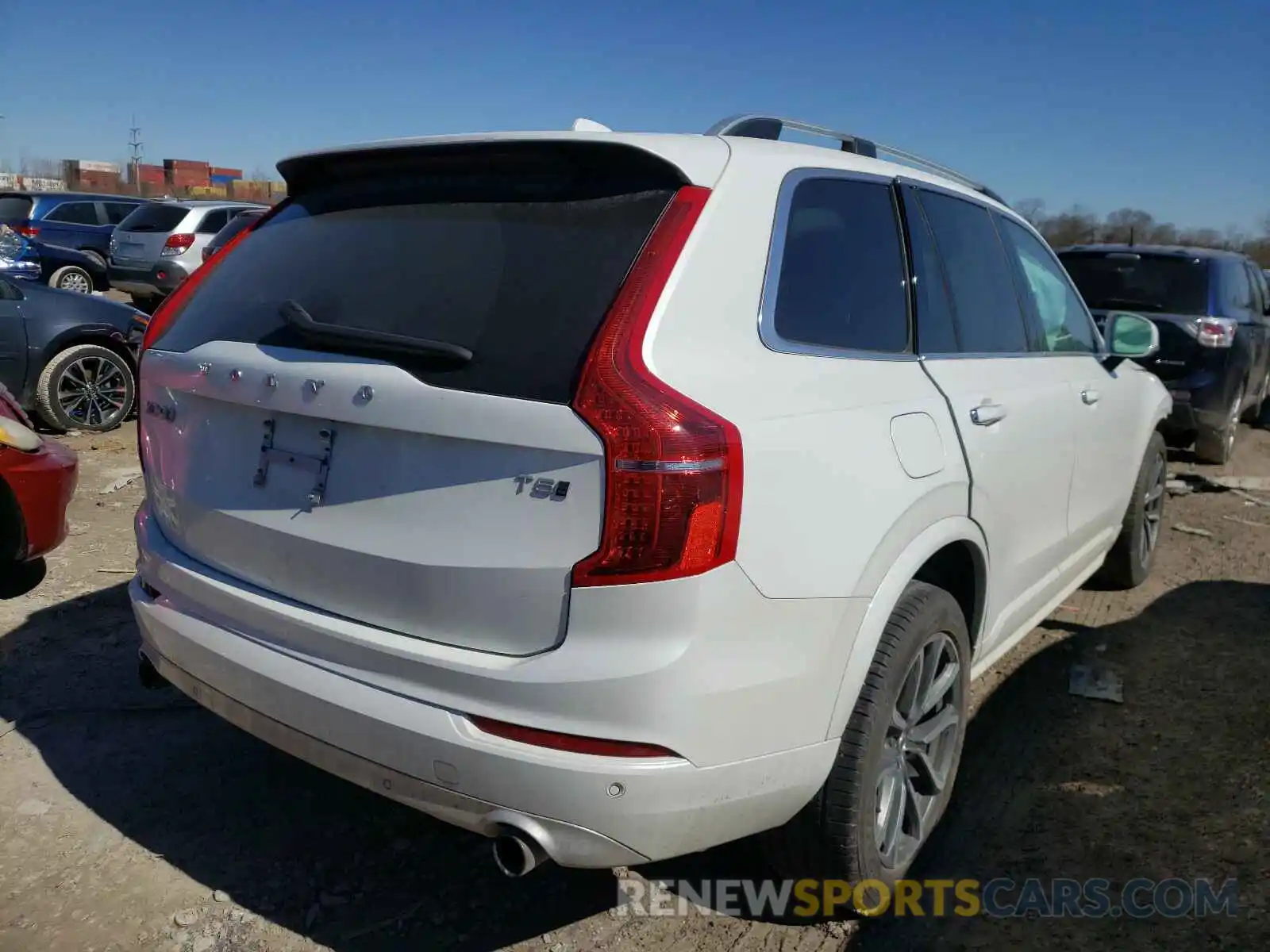 4 Photograph of a damaged car YV4102PK4K1487169 VOLVO XC90 2019