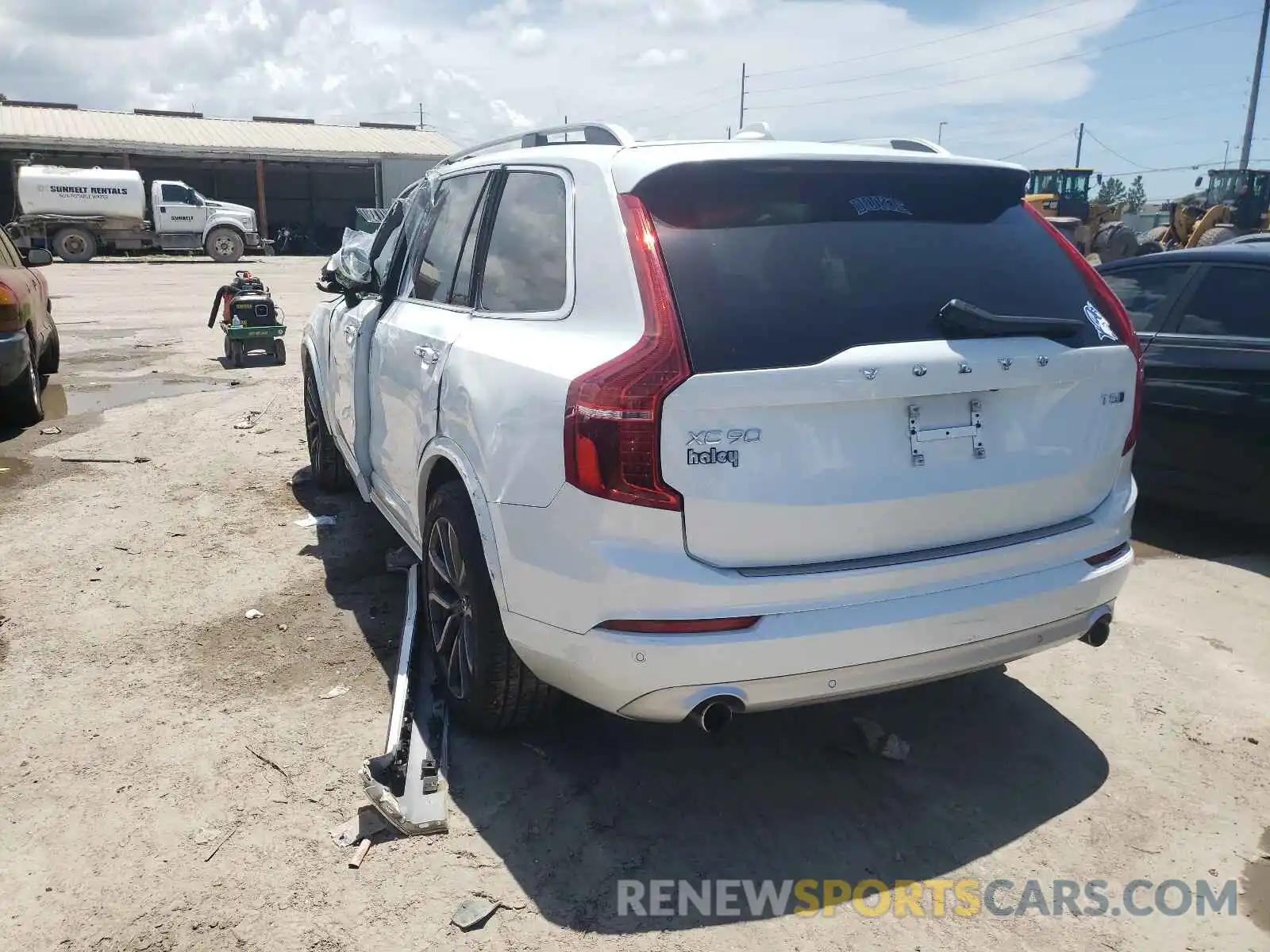 3 Photograph of a damaged car YV4102PK5K1507610 VOLVO XC90 2019