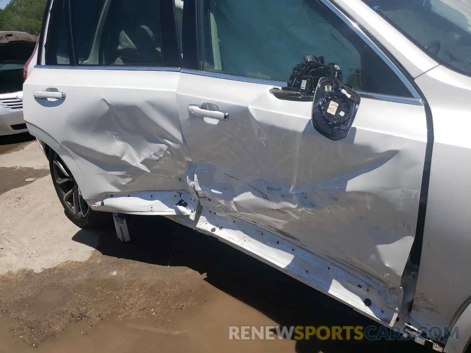 9 Photograph of a damaged car YV4102PK5K1507610 VOLVO XC90 2019