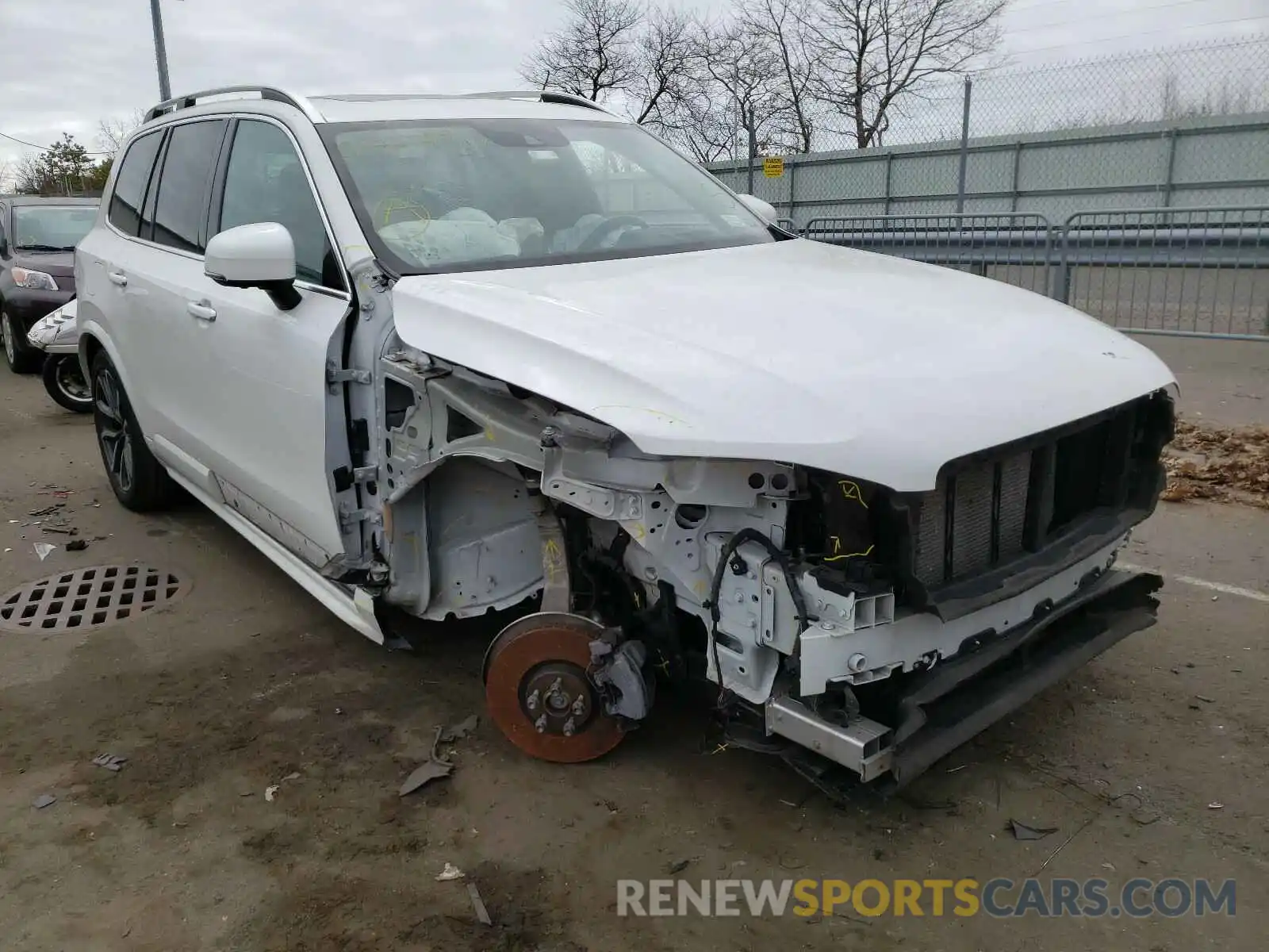1 Фотография поврежденного автомобиля YV4102PK6K1429872 VOLVO XC90 2019