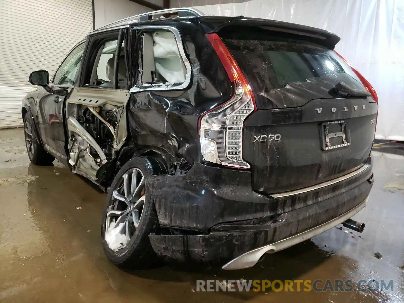 3 Photograph of a damaged car YV4102PK7K1425751 VOLVO XC90 2019